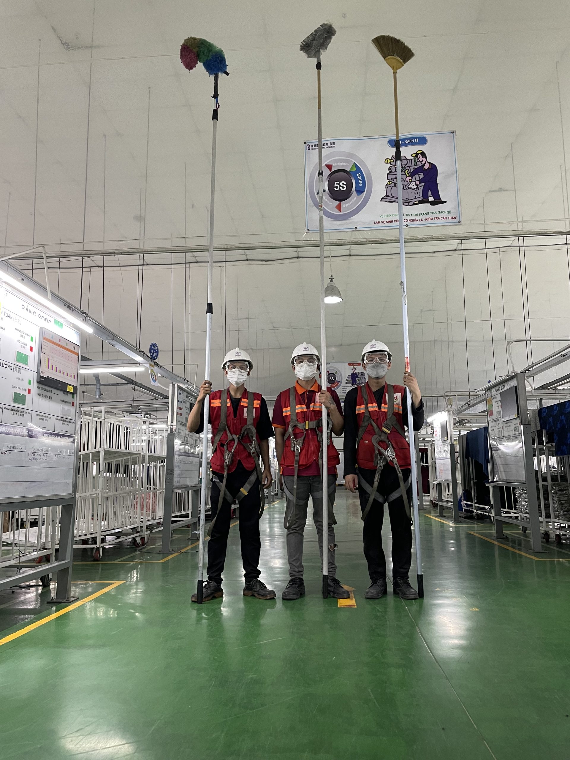 Dịch vụ vệ sinh công nghiệp Bình Dương