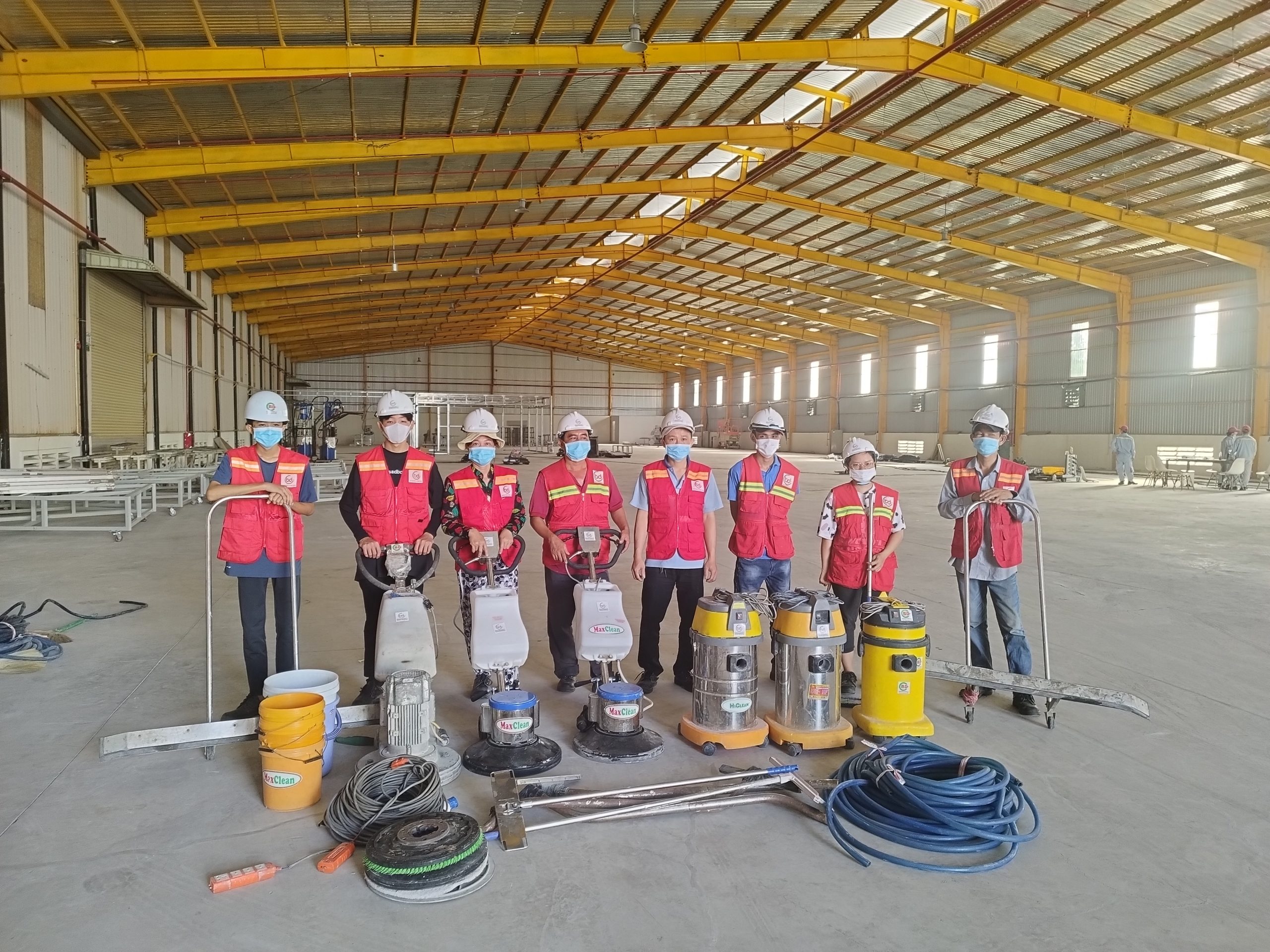 Dịch vụ vệ sinh công nghiệp Bình Dương