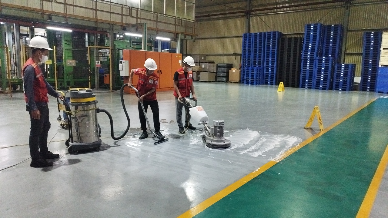 Dịch vụ vệ sinh công nghiệp Bình Dương