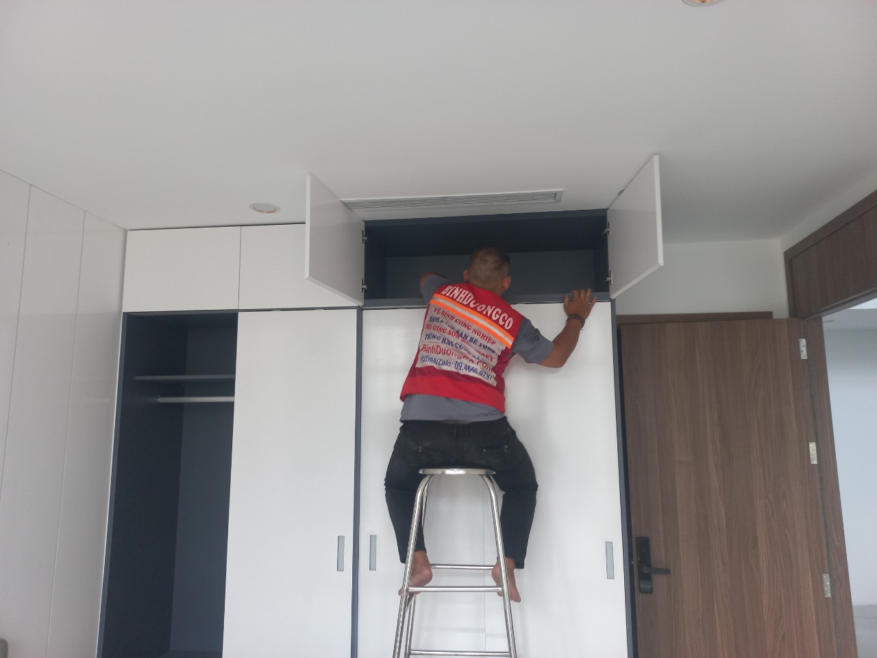 Tổng Vệ Sinh Nhà Cửa Tại Bình Dương