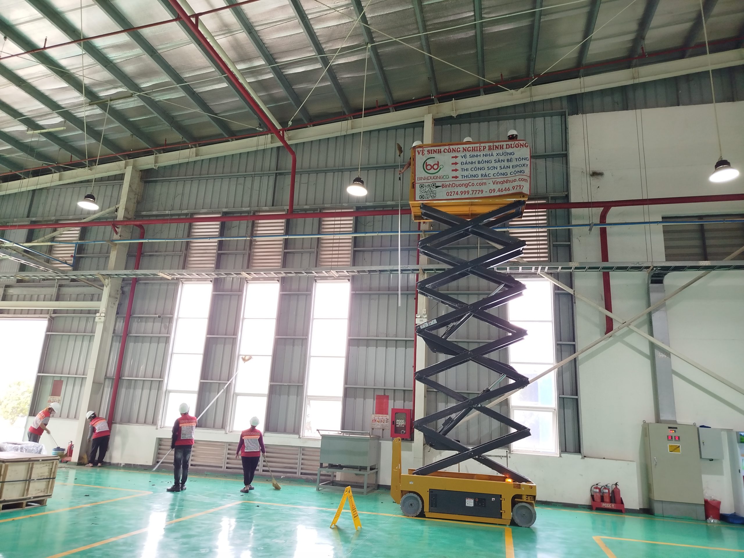 Quét mạng nhện nhà xưởng Bình Dương